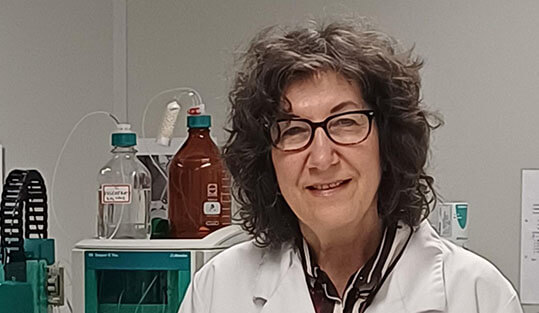 Ioana Hubitan is een van de teamleden in ons wateranalyselaboratorium in Tessenderlo-Ham (België)