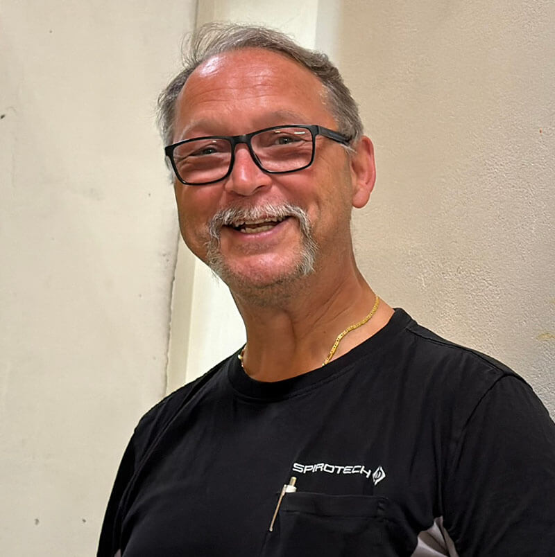 Medewerker van Spirotech in Beeld: Manual van den Heuvel - medewerker lakkerij